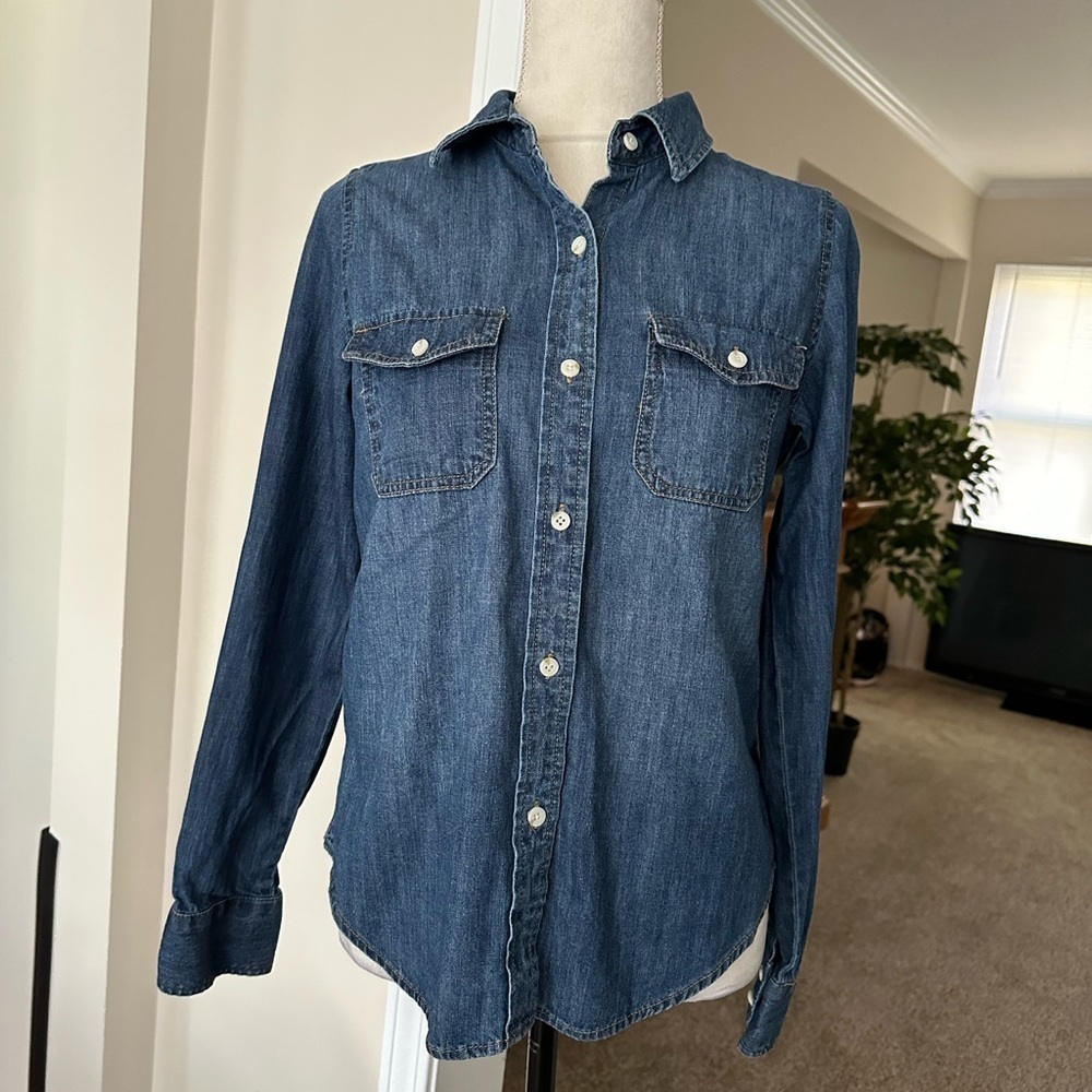 Universal Thread Labette Chambray Long Sleeve Button Up Shirt Size XS Pockets